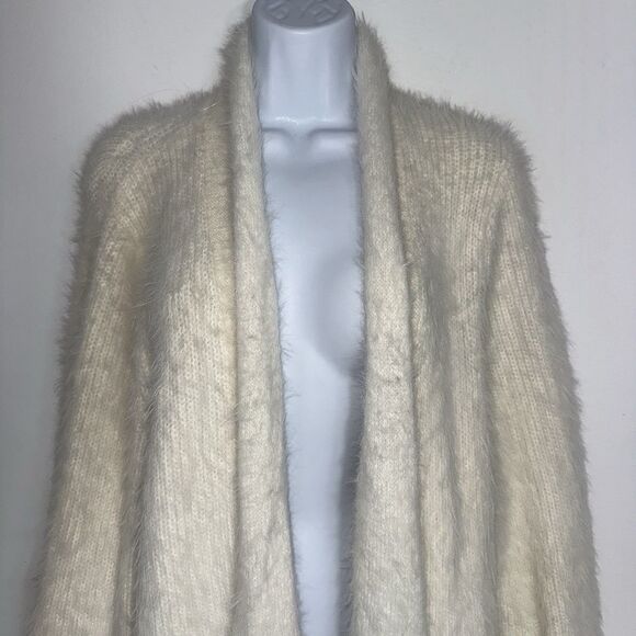 Knitted & Knotted Anthropologie Fuzzy Knit Sweater Cardigan Pockets Women Medium - Picture 3 of 12